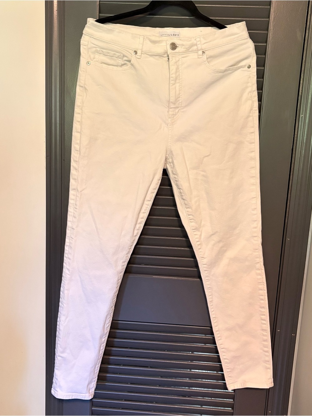 LOFT White high waist skinny ankle Jeans